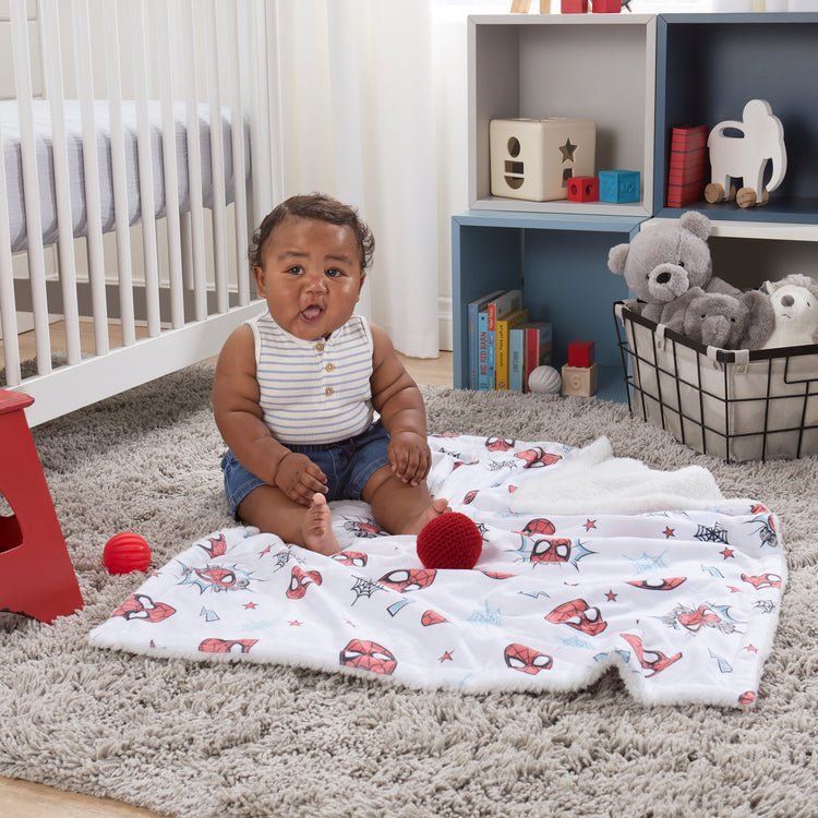 NoJo Marvel Spider-Man Super Hero Plush Sherpa Baby Blanket, Red, Gray, White
